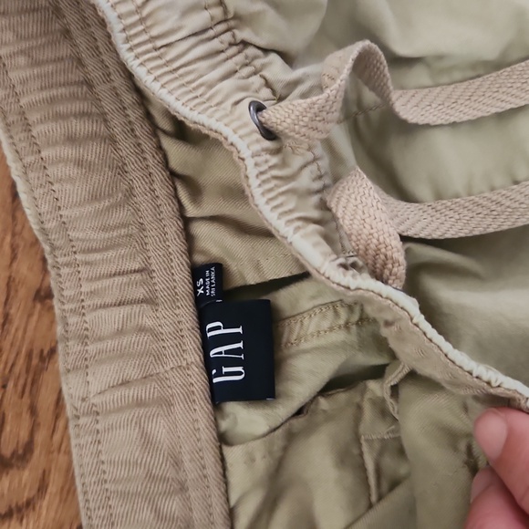 2 pairs Gap xs khaki joggers - Picture 2 of 4